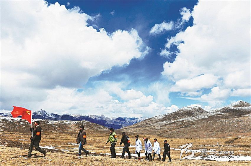 蟲草季，巡行高原的黨員服務隊