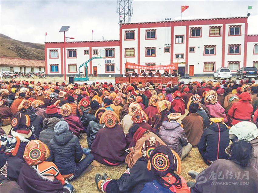 石渠縣開展“千人大下鄉(xiāng)” 、“千人大宣講”、“千人大走訪”活動掠影